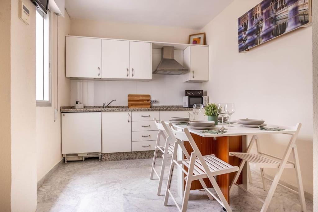 סביליה Apartamento Ronda De Triana 45 מראה חיצוני תמונה