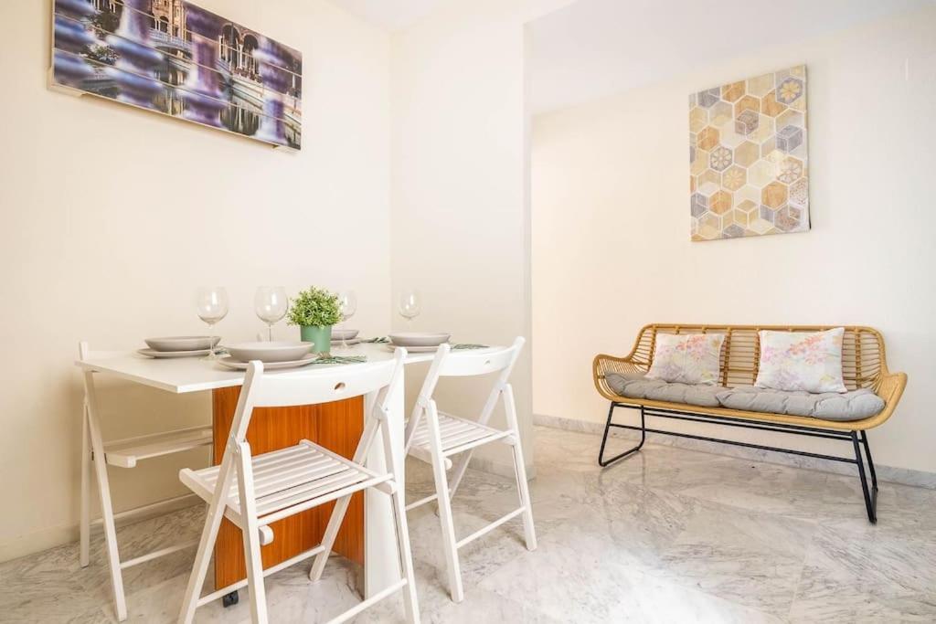 סביליה Apartamento Ronda De Triana 45 מראה חיצוני תמונה