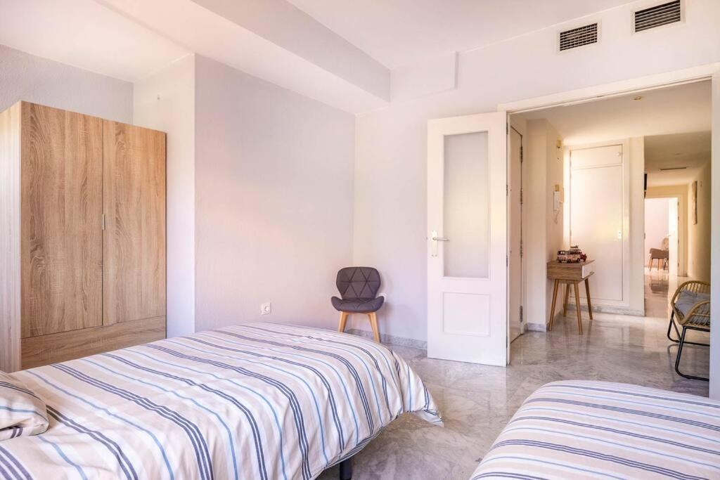 סביליה Apartamento Ronda De Triana 45 מראה חיצוני תמונה