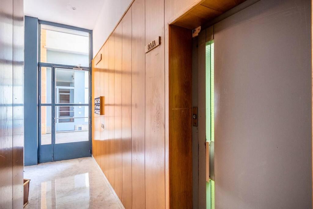סביליה Apartamento Ronda De Triana 45 מראה חיצוני תמונה