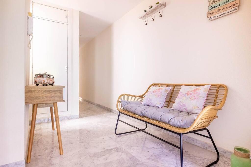 סביליה Apartamento Ronda De Triana 45 מראה חיצוני תמונה